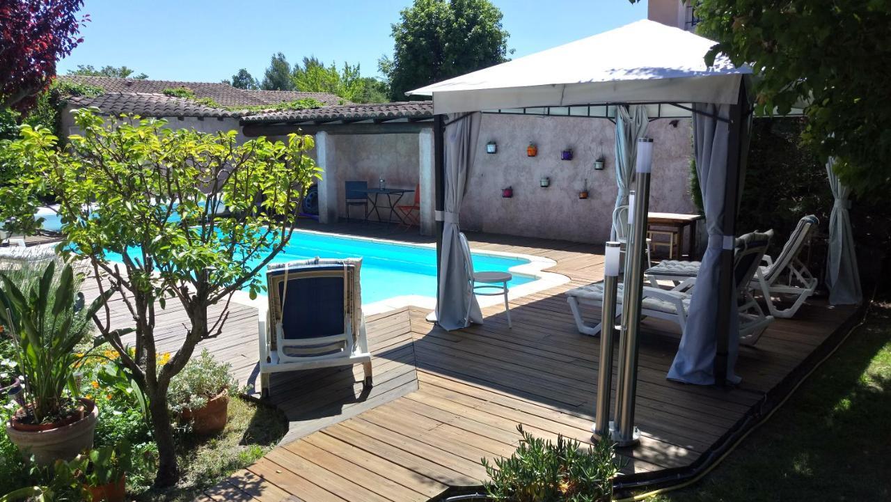 Brig'Gite LʼIsle-sur-la-Sorgue Exterior foto